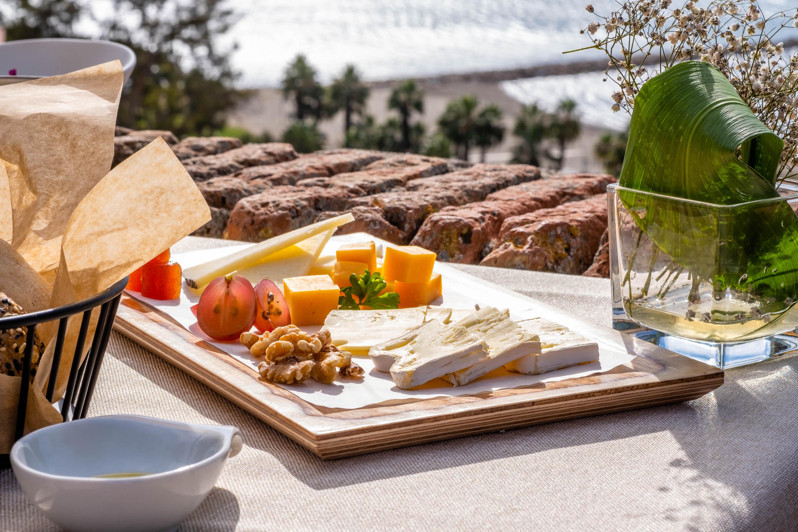 Soho Boutique Castillo De Santa Catalina - Adults Recommended Málaga Exterior foto A cheese platter