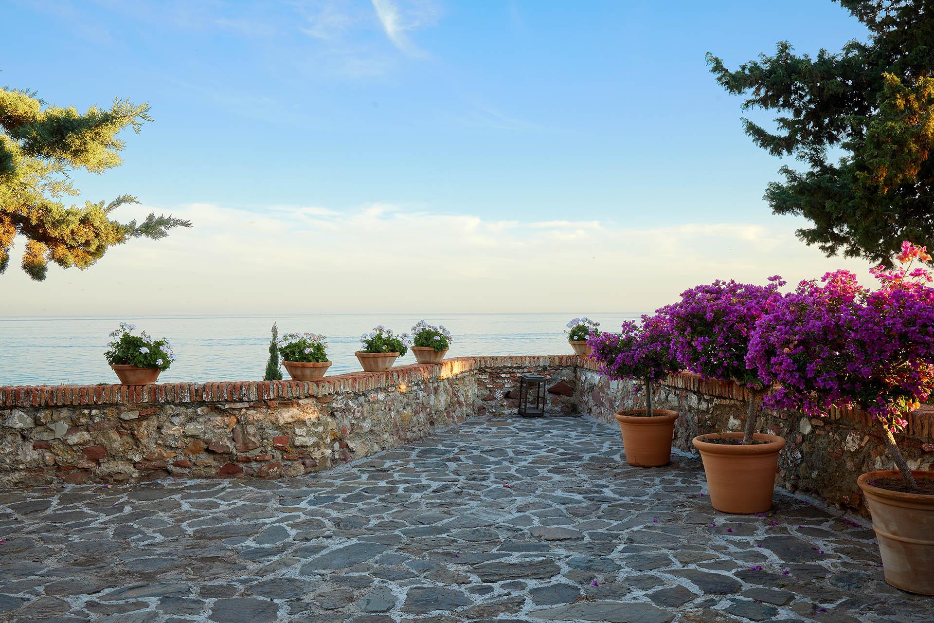Soho Boutique Castillo De Santa Catalina - Adults Recommended Málaga Exterior foto View of the sea from the monastery