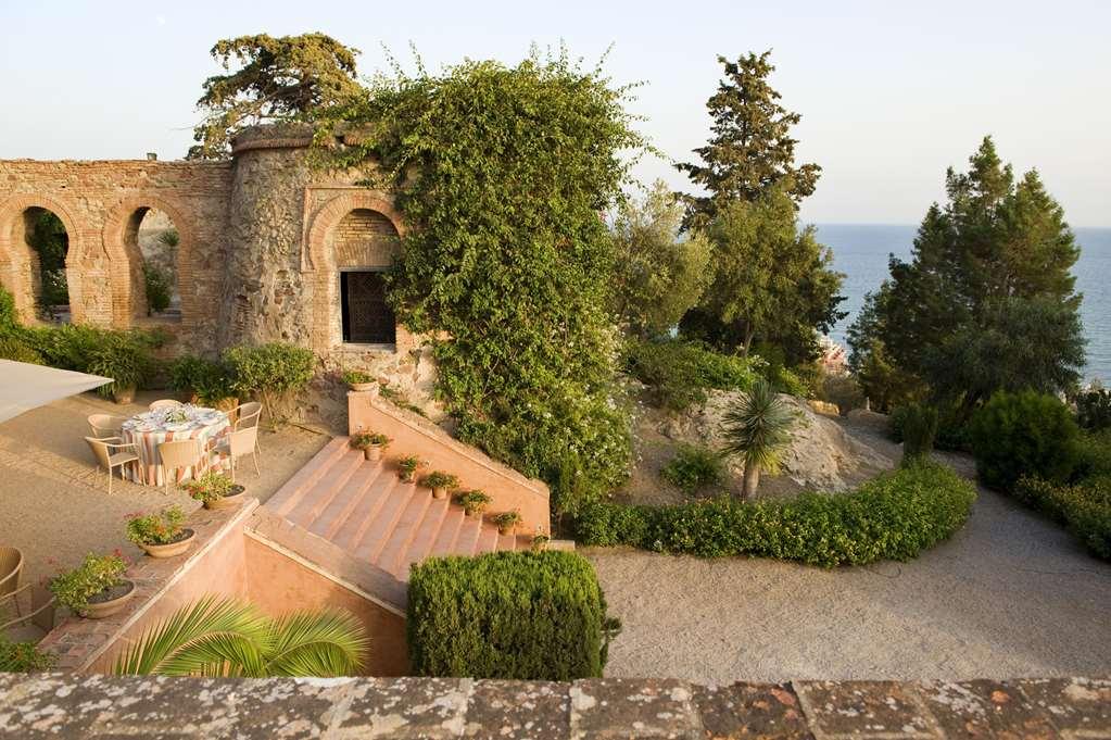 Soho Boutique Castillo De Santa Catalina - Adults Recommended Málaga Exterior foto The gardens of the Villa Durazzo-Pallavicini